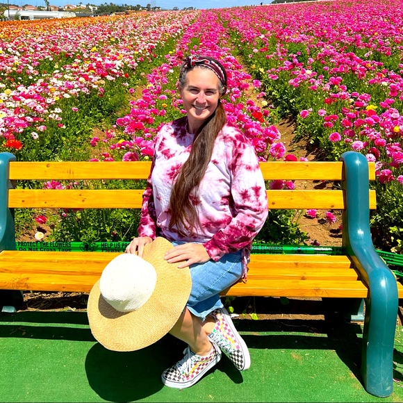 Meet your Posher, Lisa - Picture 1 of 1